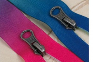 Metal zippers